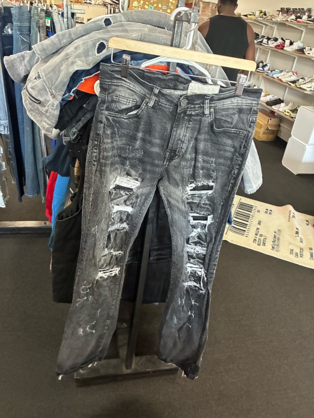 FWRD Denim Stacked Distressed Black Washed Men’s Jeans SZ 32 Pre Owned Used